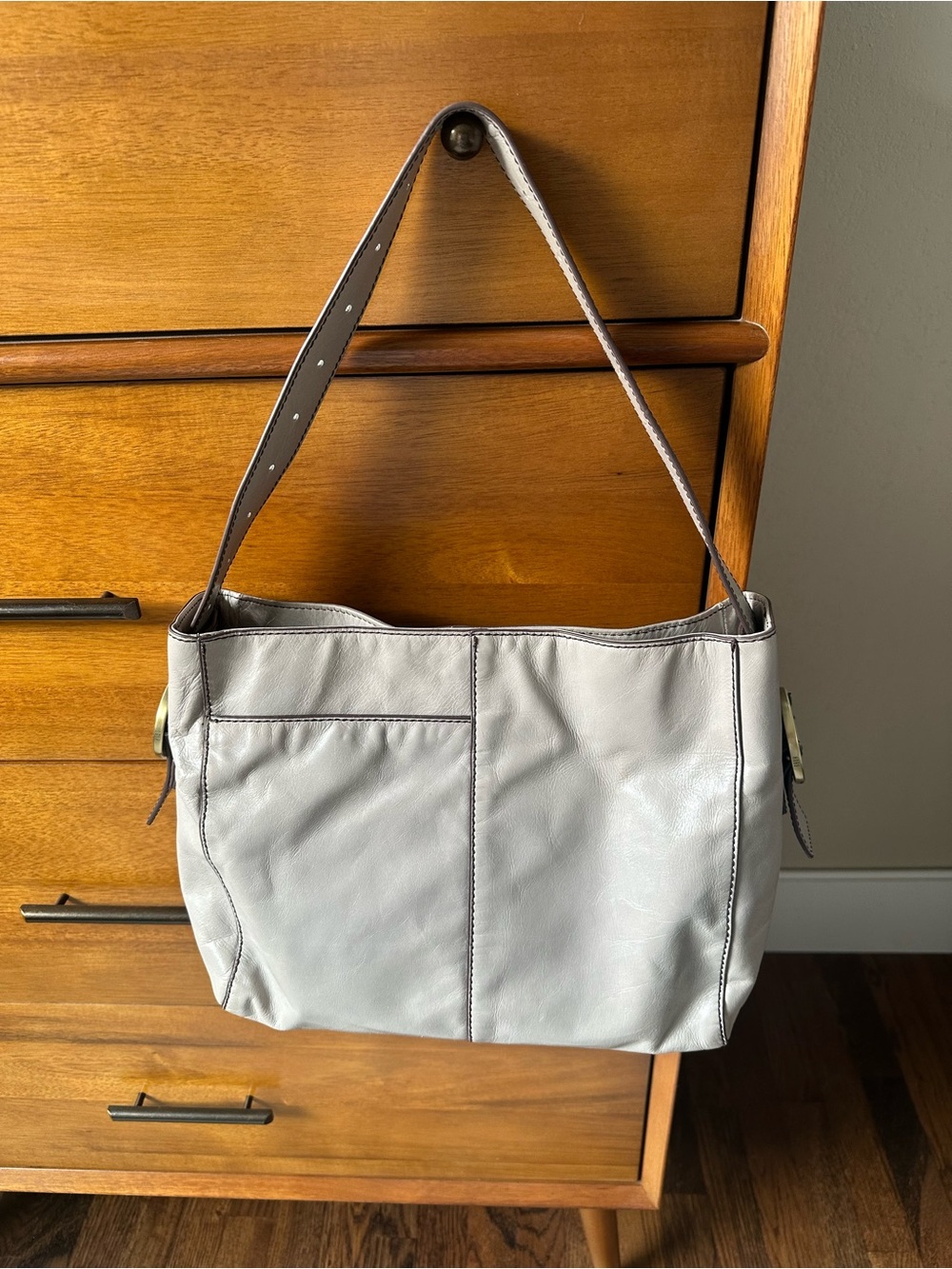 HOBO Leather Shoulder Bag Gray Taupe Floral Lining Brass Hardware - Picture 2 of 7